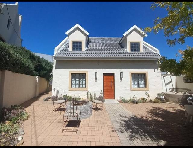 3 BEDROOM PROPERTY TO RENT IN VAKANSIEPLAAS